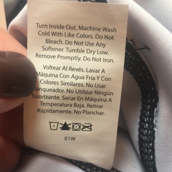 Avia Printed Capri W/pocket in Multi Size Large - Picture 12 of 16